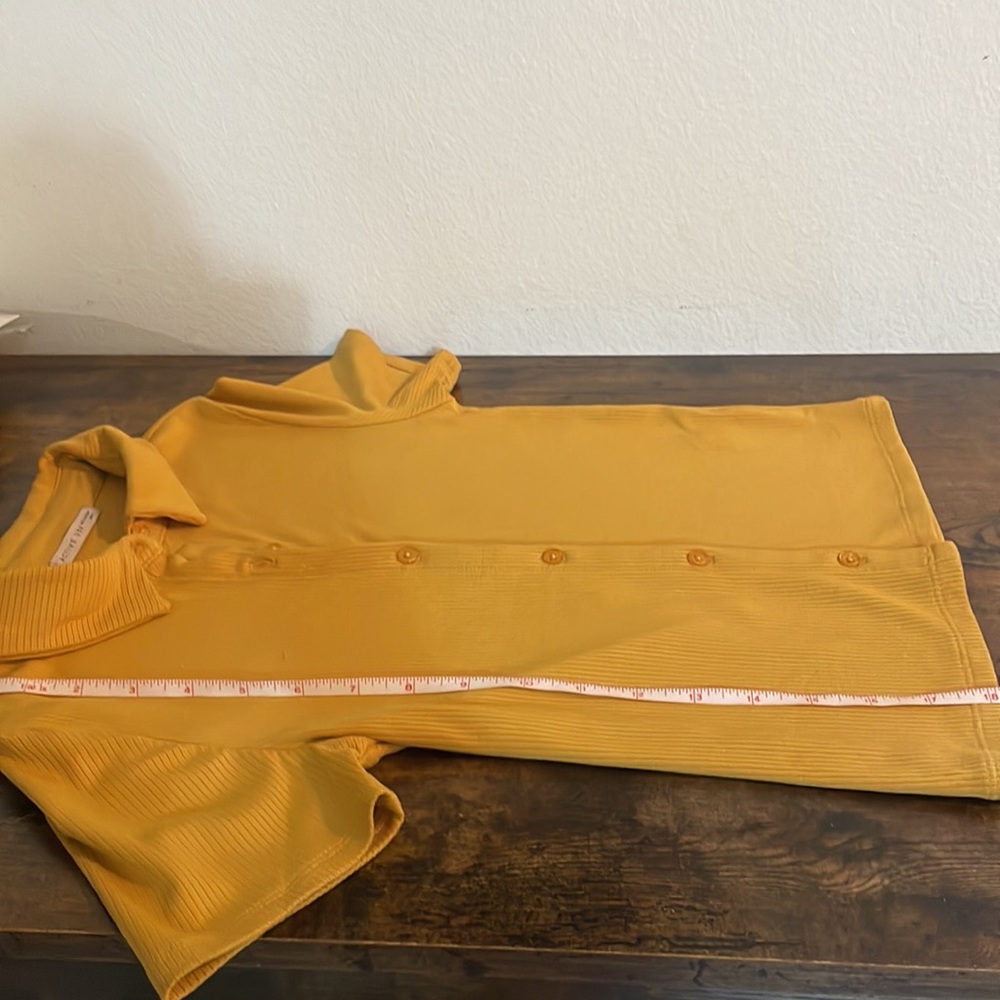 Active USA‎ Button Down Ribbed Top * Ribbed, Flattering Style * Size Small - Picture 12 of 15